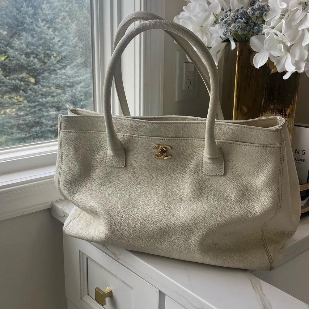Chanel tote